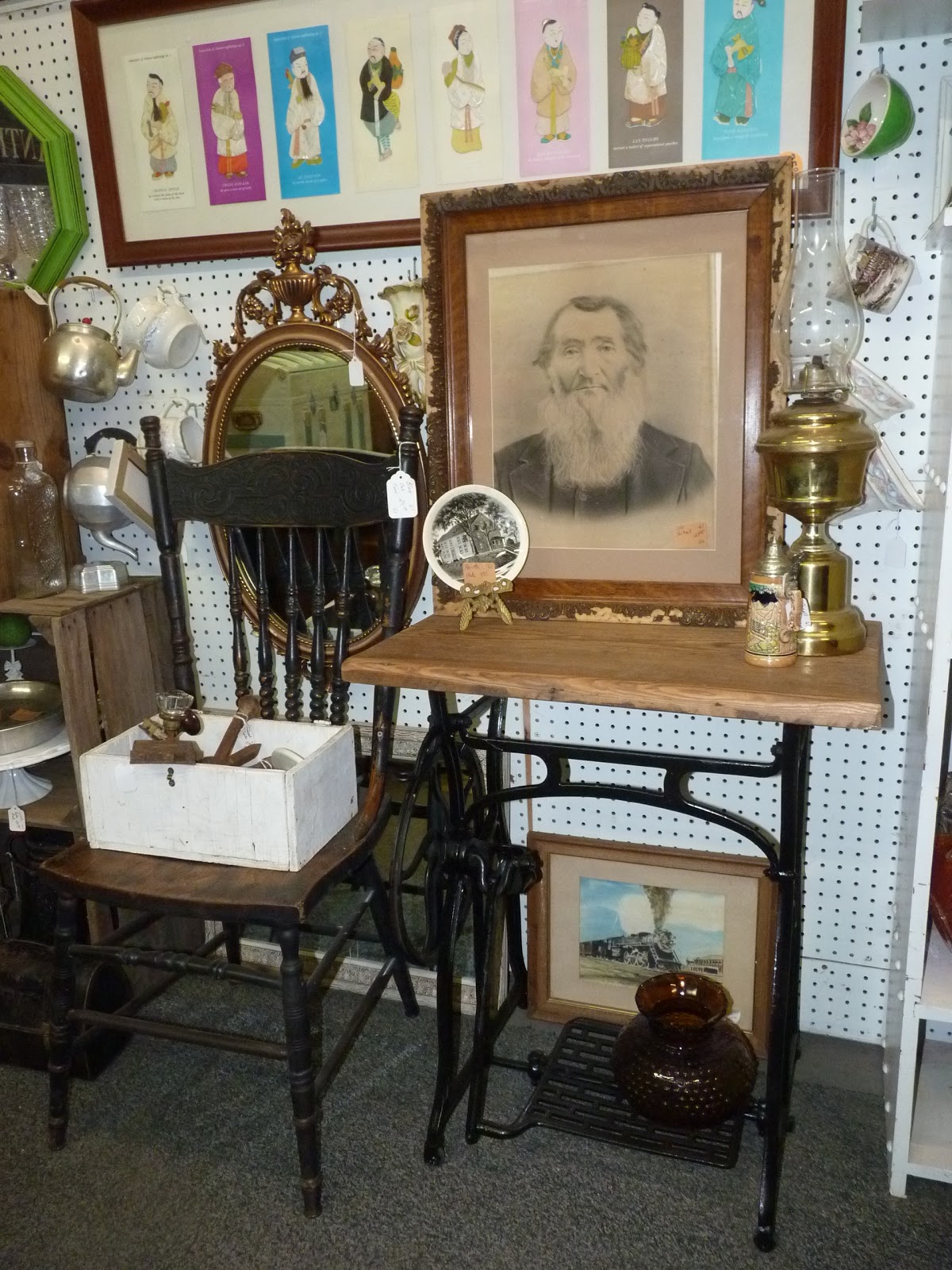 Granny Sue's News and Reviews Booth Update Antique Mall of Marietta