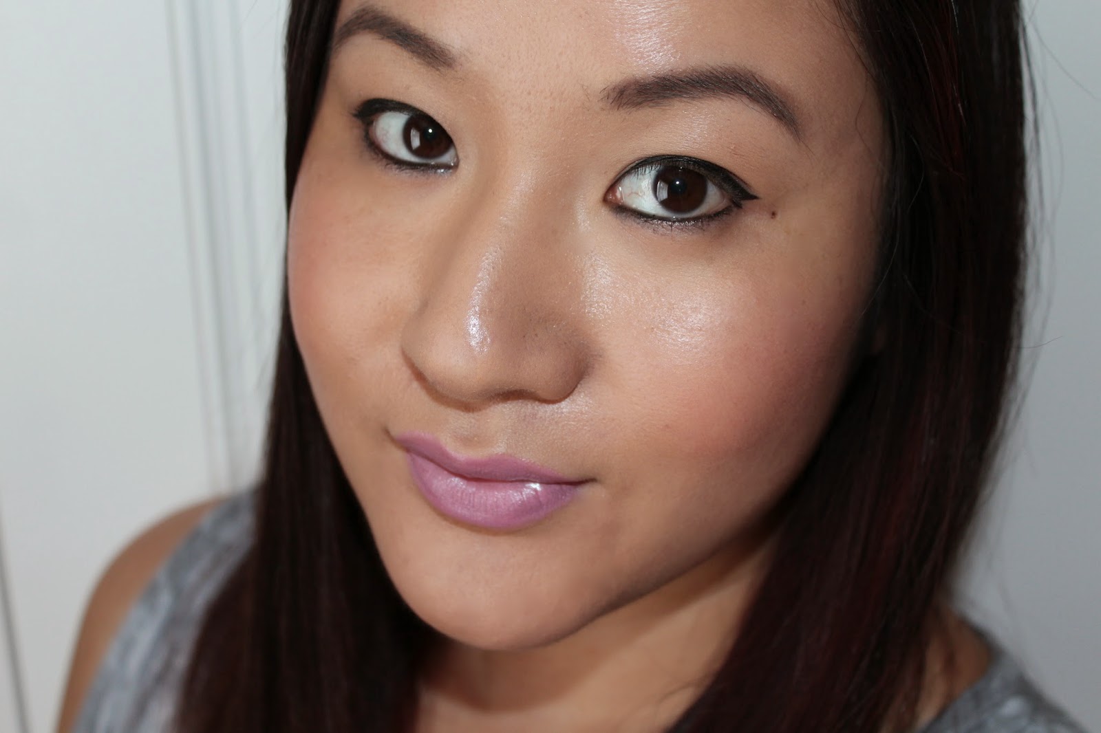 bareMinerals Marvelous Moxie Lipstick Review Fly High