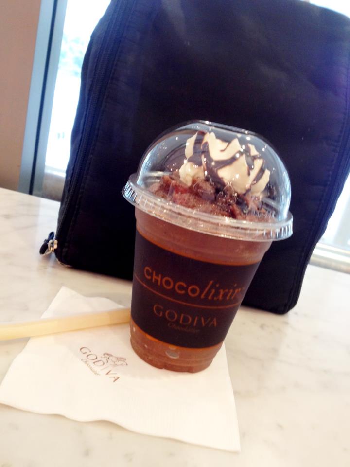 Sun,Sea and Sand Godiva klcc pavilion