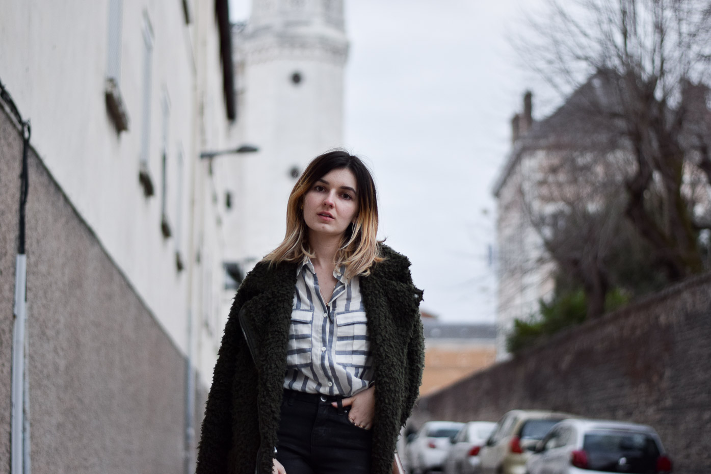 green coat hollister chemise rayure mango mocassin ouvert zara chaussettes résille blog mode lyon lyonnaise lookbook look outfit winter
