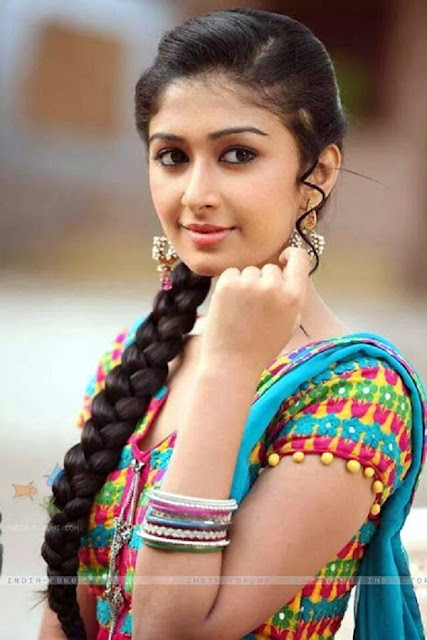 Farnaz Shetty Eye Popping Look 2