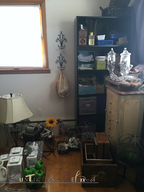 Organizing and clearing the clutter Organizing and clearing the clutter