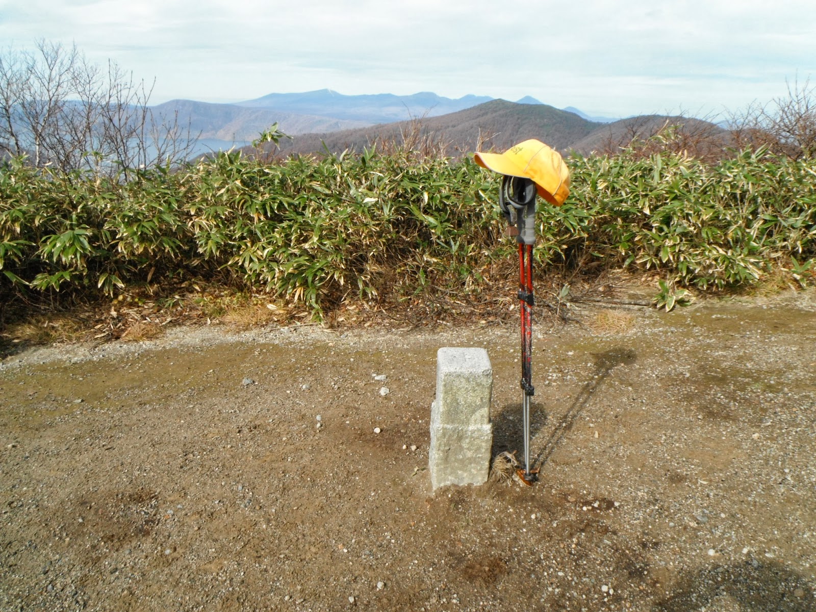 山旅三昧 十和田湖外輪山：「十和田山」・「十和利山」最新情報(そんな予感はあったがやっぱり笹薮だった)