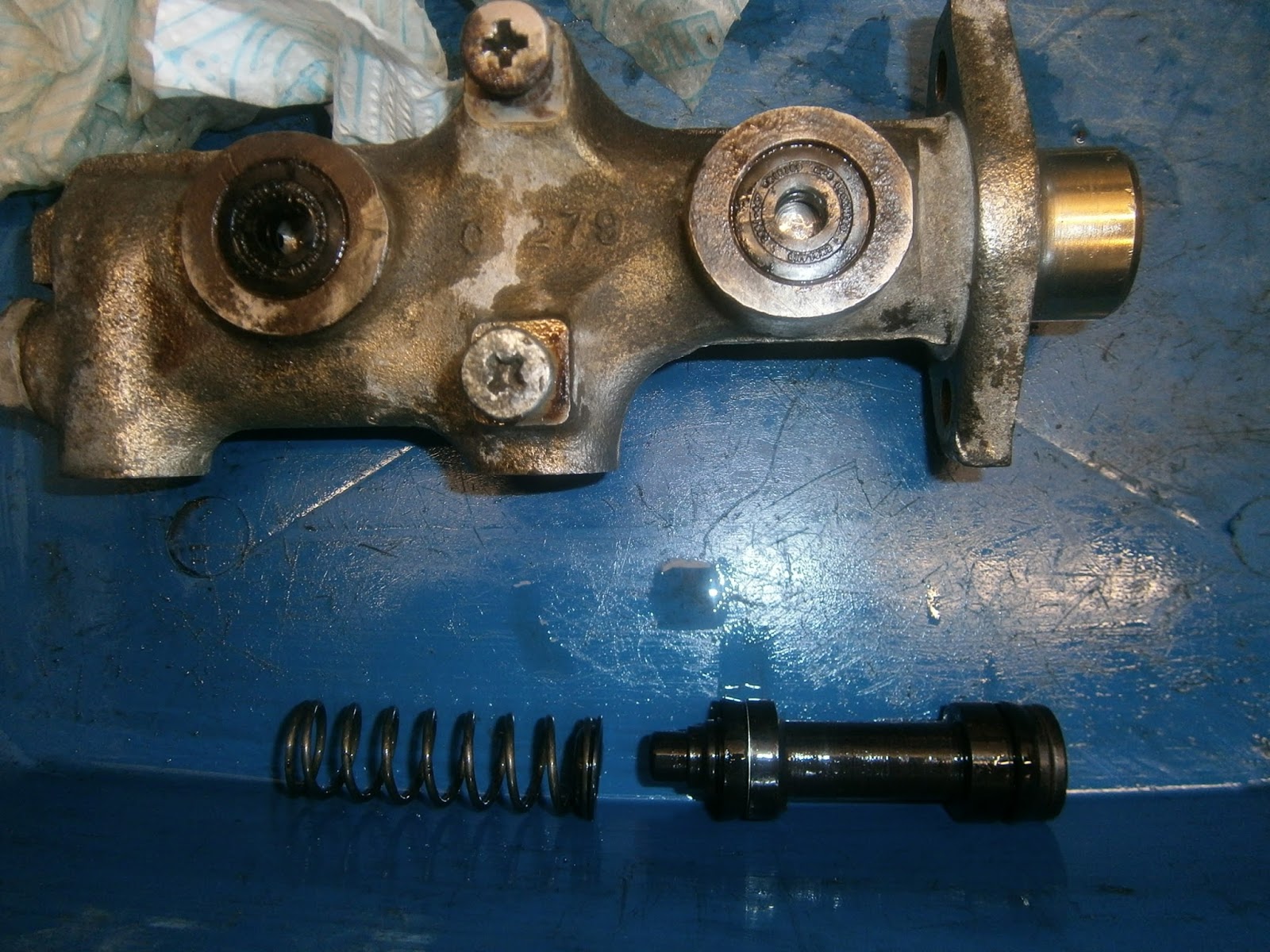 MGB GT Rubber Bumper Limited Edition Restoration and Maintenance Rebuilding the MGB tandem