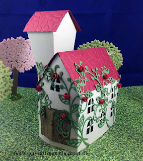 mit Turm dornröschen-schloss-ein-haus-für-alle-fälle-Stampin-up-märchenland-märchen-basteln-Miniatur