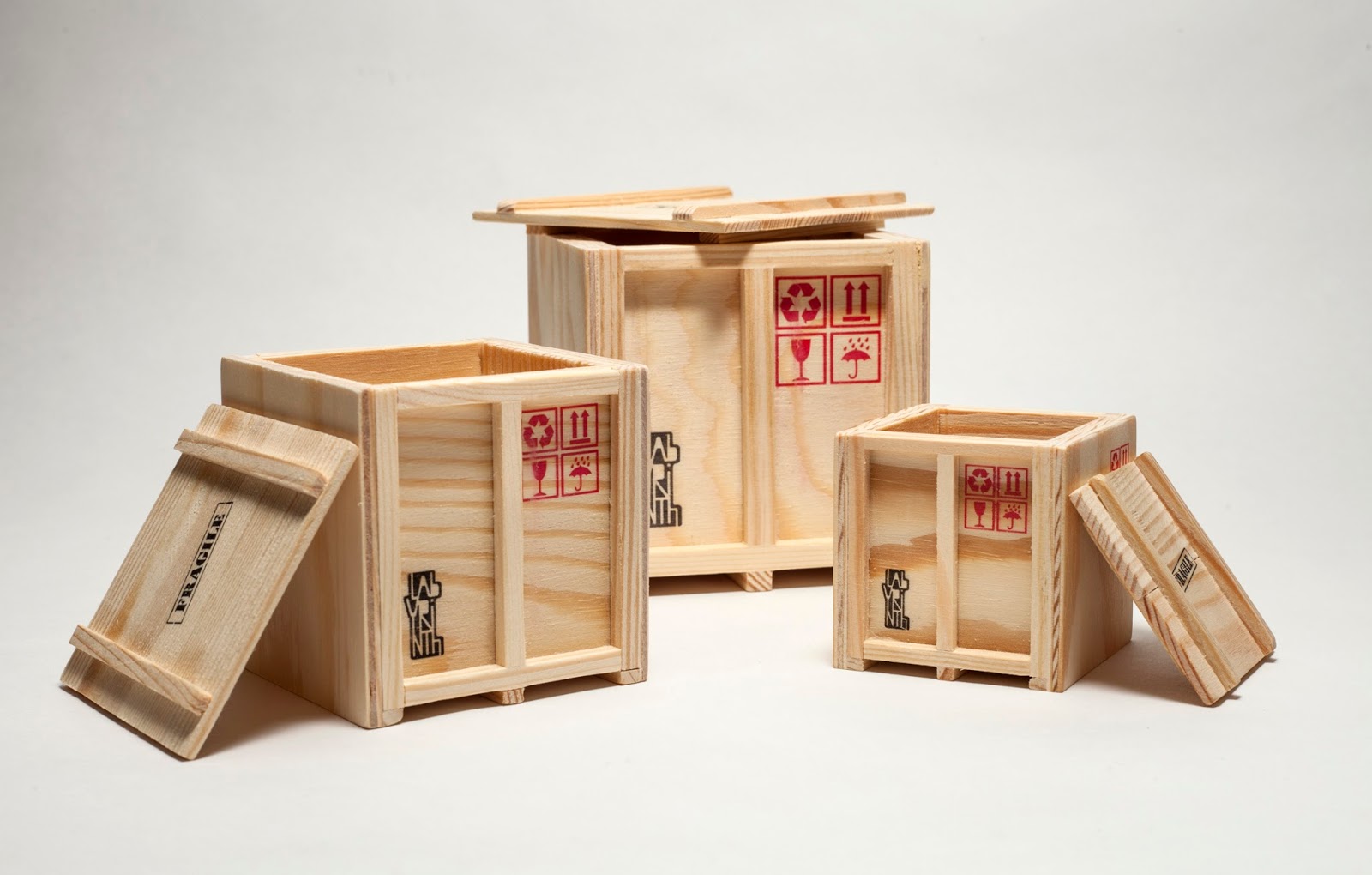 Inbox Designer Shipping Boxes on Packaging of the World Creative