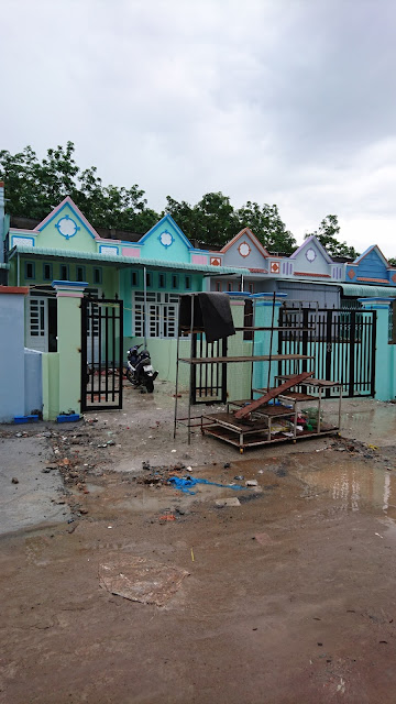 [Image: DSC_0085.JPG]