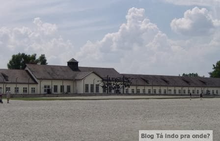 campo de concentração em Dachau