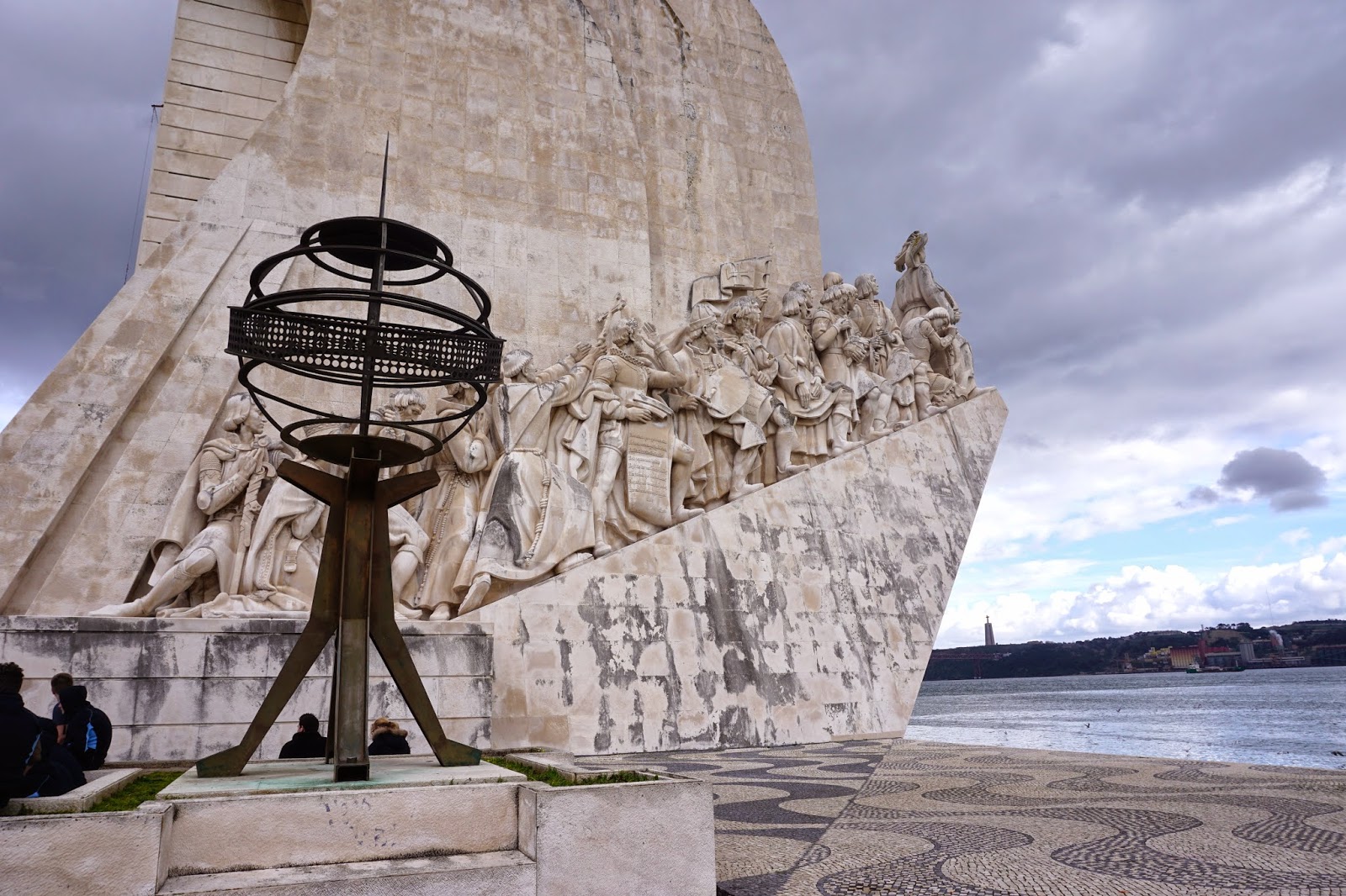 Monument to the discoveries in Lisbon Padrado dos Descobrimentos, Monument to the Discoveries in Lisbon