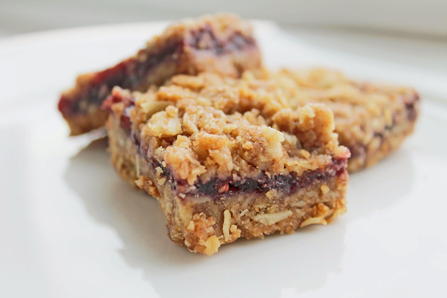 25 Healthy Snacks for Work Trips Healthy Snacks for Work Easy to