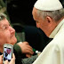 PAPA FRANCISCO: O presente do Pontífice que surpreendeu um casal de idosos