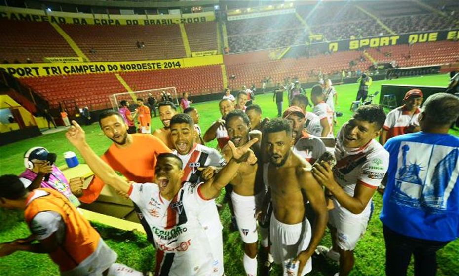 Blog do Ramon Paixão: CR Flamengo é campeão mundial de interclubes de  basquete ao vencer Maccabi Tel-Aviv(Israel)