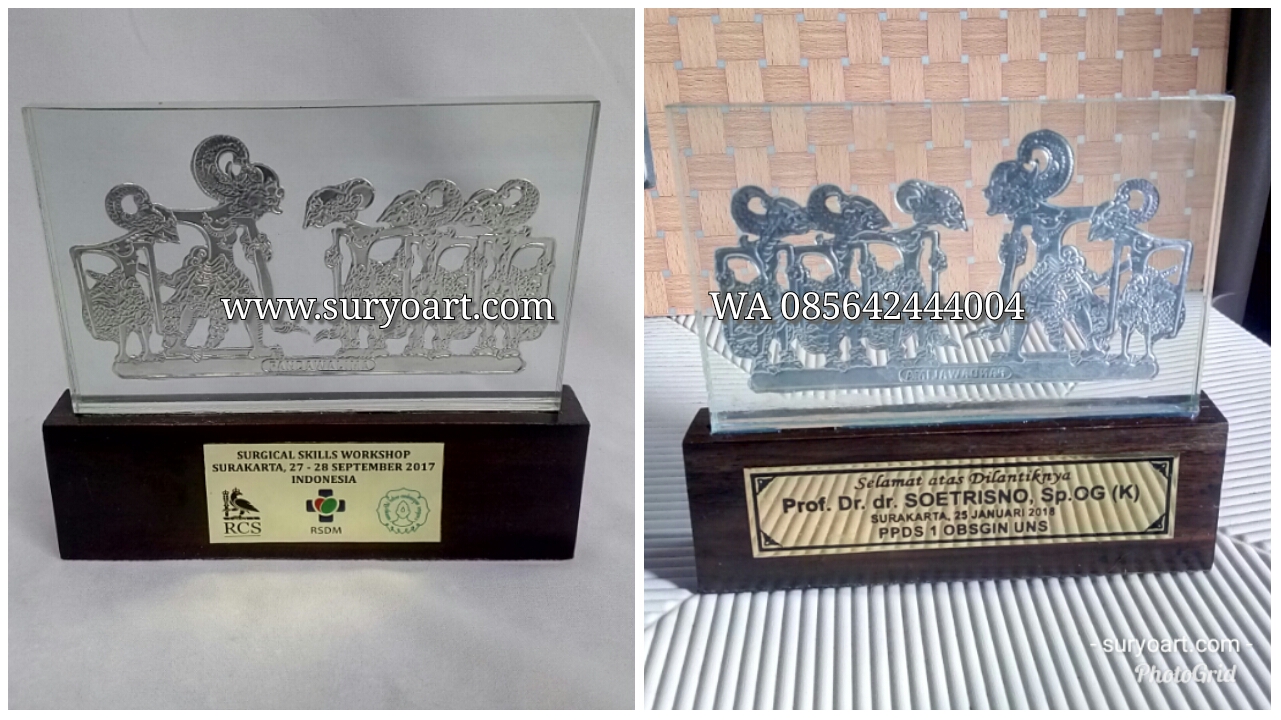Souvenir Vandel Wayang Logam Hiasan Meja Dan Buffett Ini Cocok Untuk Acara Perhelatan Resmi Seremonial Kantor Instansi Anda Souvenir Vandel Wayang Logam Hiasan Meja Dan Buffett Ini Cocok Untuk Acara Perhelatan Resmi Seremonial Kantor Instansi Anda