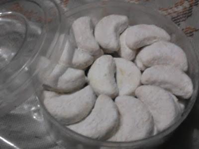 Kue putri salju sederhana tanpa mixer