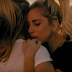 V Magazine elige a 'Million Reasons' como uno de los mejores videos del año