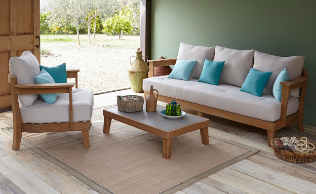 Bật mí cách lựa chọn bàn ghế gỗ hiện đại đi đầu xu hướng cho phòng khách