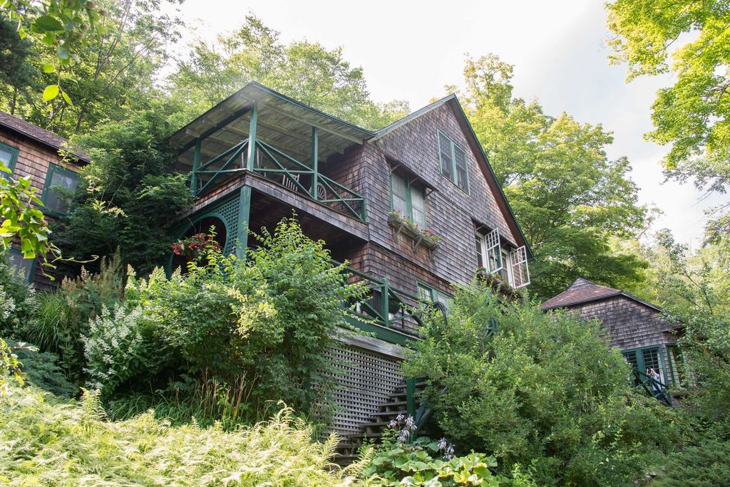 Sweet House Dreams Wildwood, 1890 Catskill Cottage in Tannersville