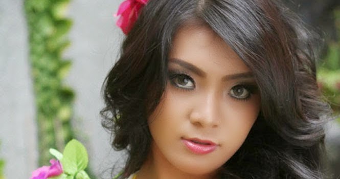 Full Foto Extra Hot Tika Kaunang Seksi di Black Xperience dan FaceMagz
