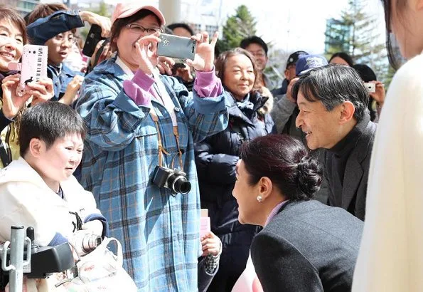 Crown Prince Naruhito, Crown Princess Masako and their daughter Princess Aiko went to Nagano Prefecture for their traditional annual spring holiday