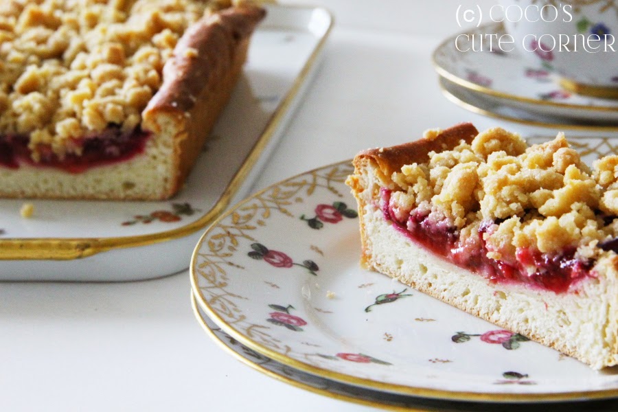 Plum Cake with Crumbles