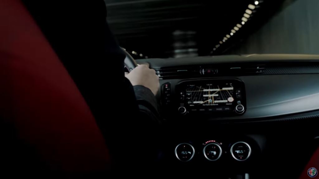 Nuova pubblicità Alfa Romeo Giulietta Restyling 2016 con musica rock - Ottobre