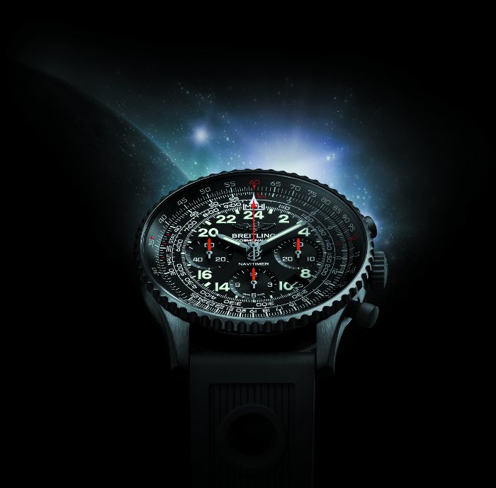Il nuovo cronografo Breitling Navitimer Cosmonaute BlackSteel