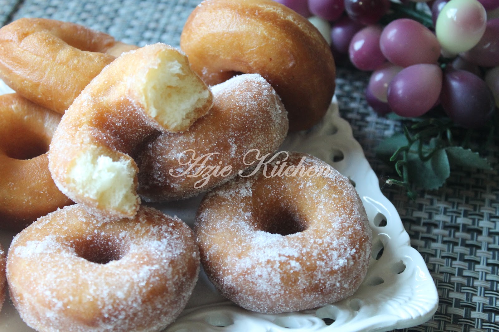 Resepi II: Donut Yang Gebu Gebana - Azie Kitchen