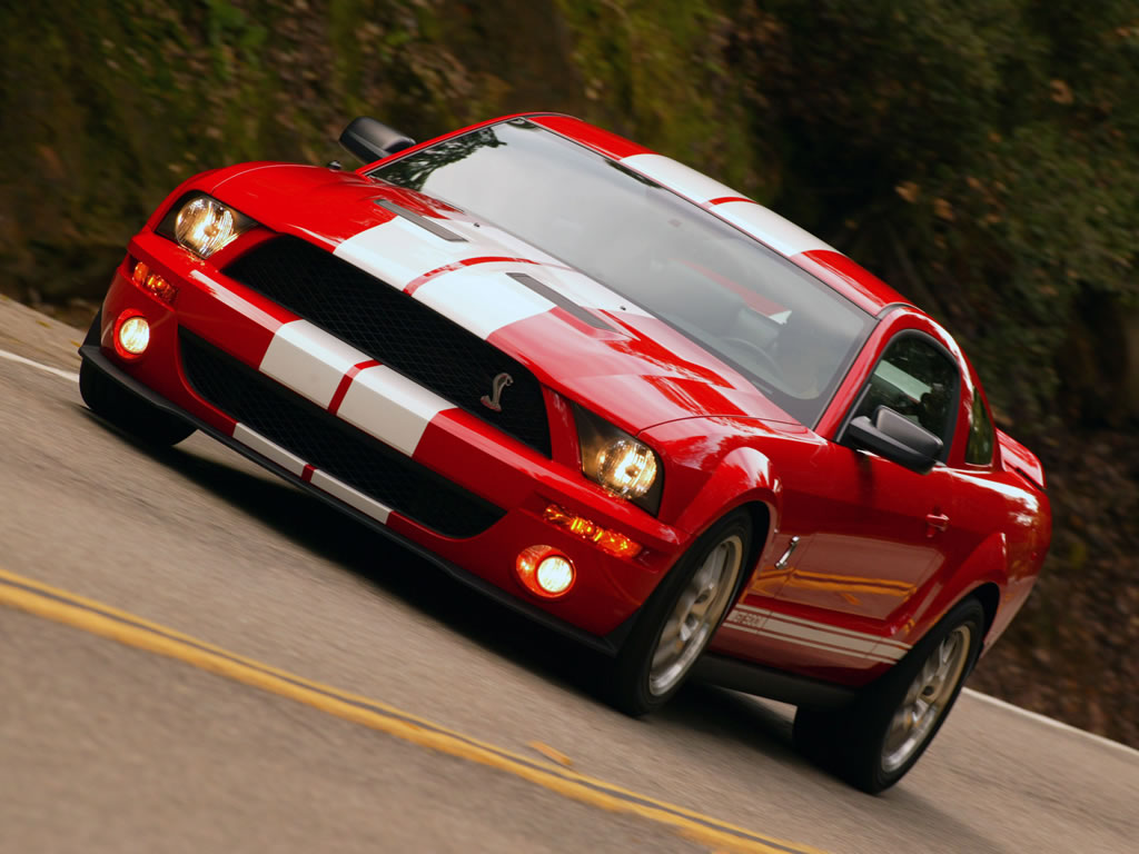 Ford Shelby GT500 - Simoncelli MotoGP