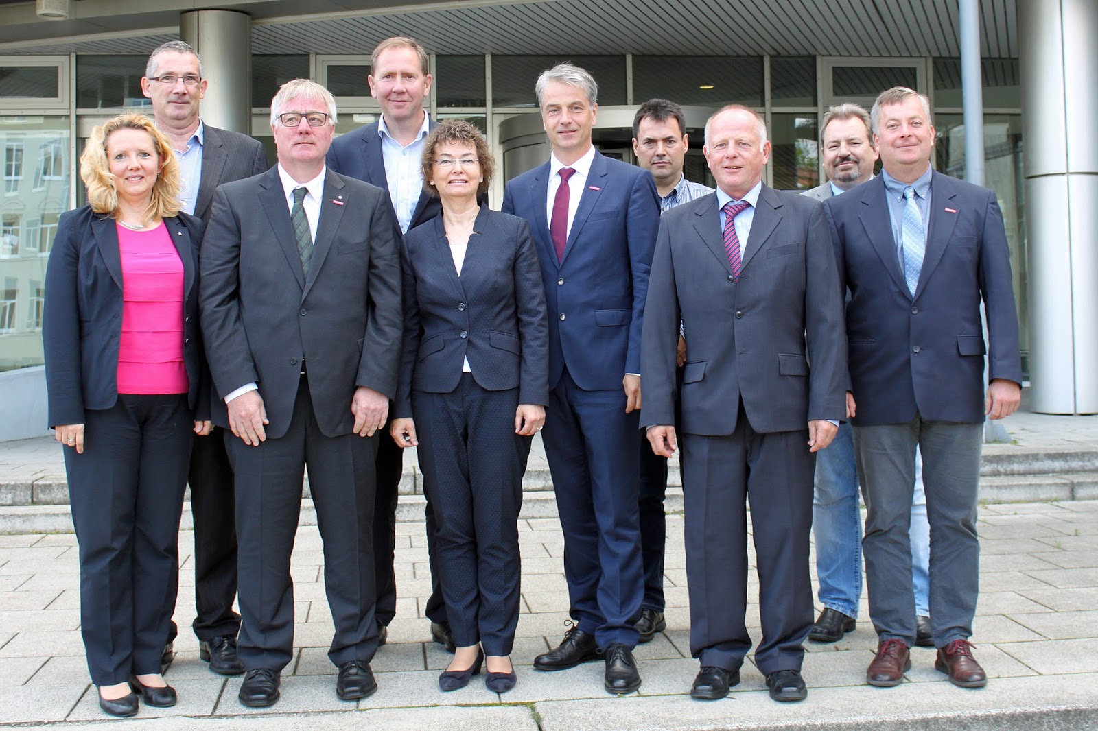 Das Handwerk. Die Wirtschaftsmacht. Von Nebenan. Das Handwerk. Die Wirtschaftsmacht. Von Nebenan.