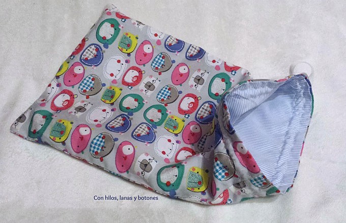 Con hilos, lanas y botones: Shamú, la ballena azul