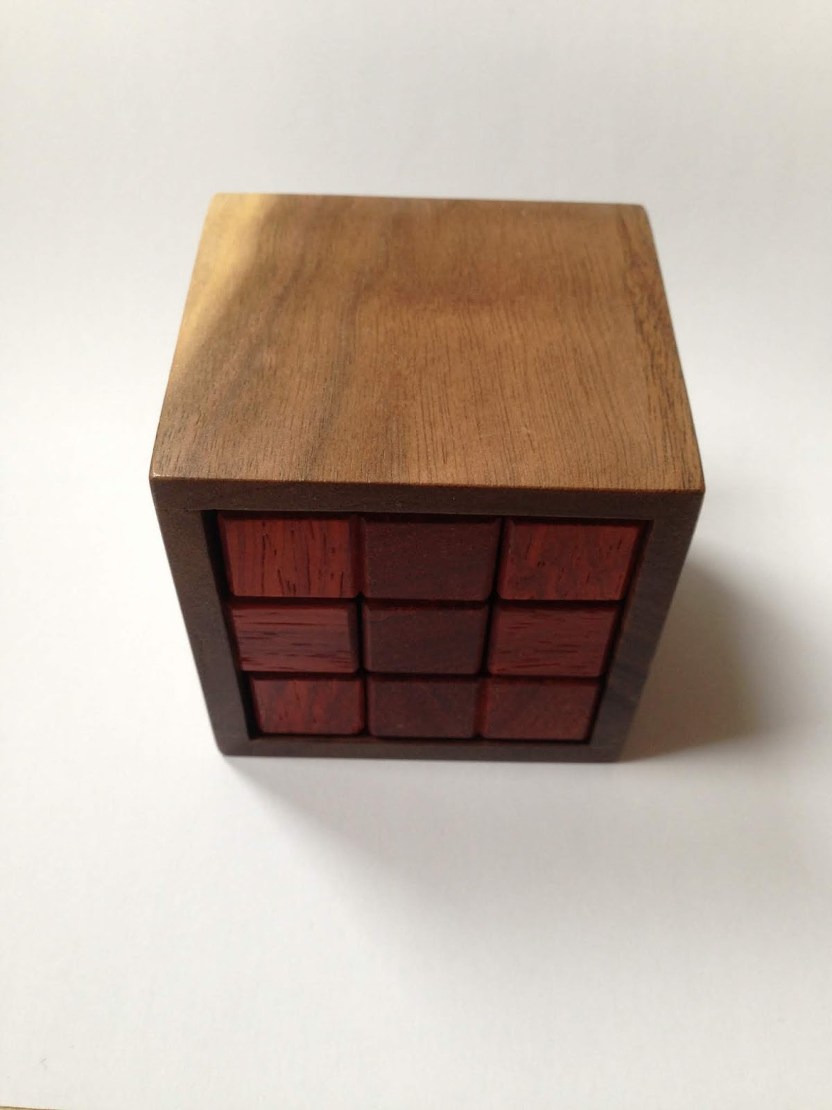 Puzzling in wonderlands The best packing puzzles