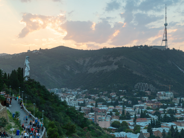 Wisata Satu Minggu Di Negara Kaukasus, Georgia, Azerbaijan dan Armenia Wisata Satu Minggu Di Negara Kaukasus, Georgia, Azerbaijan dan Armenia