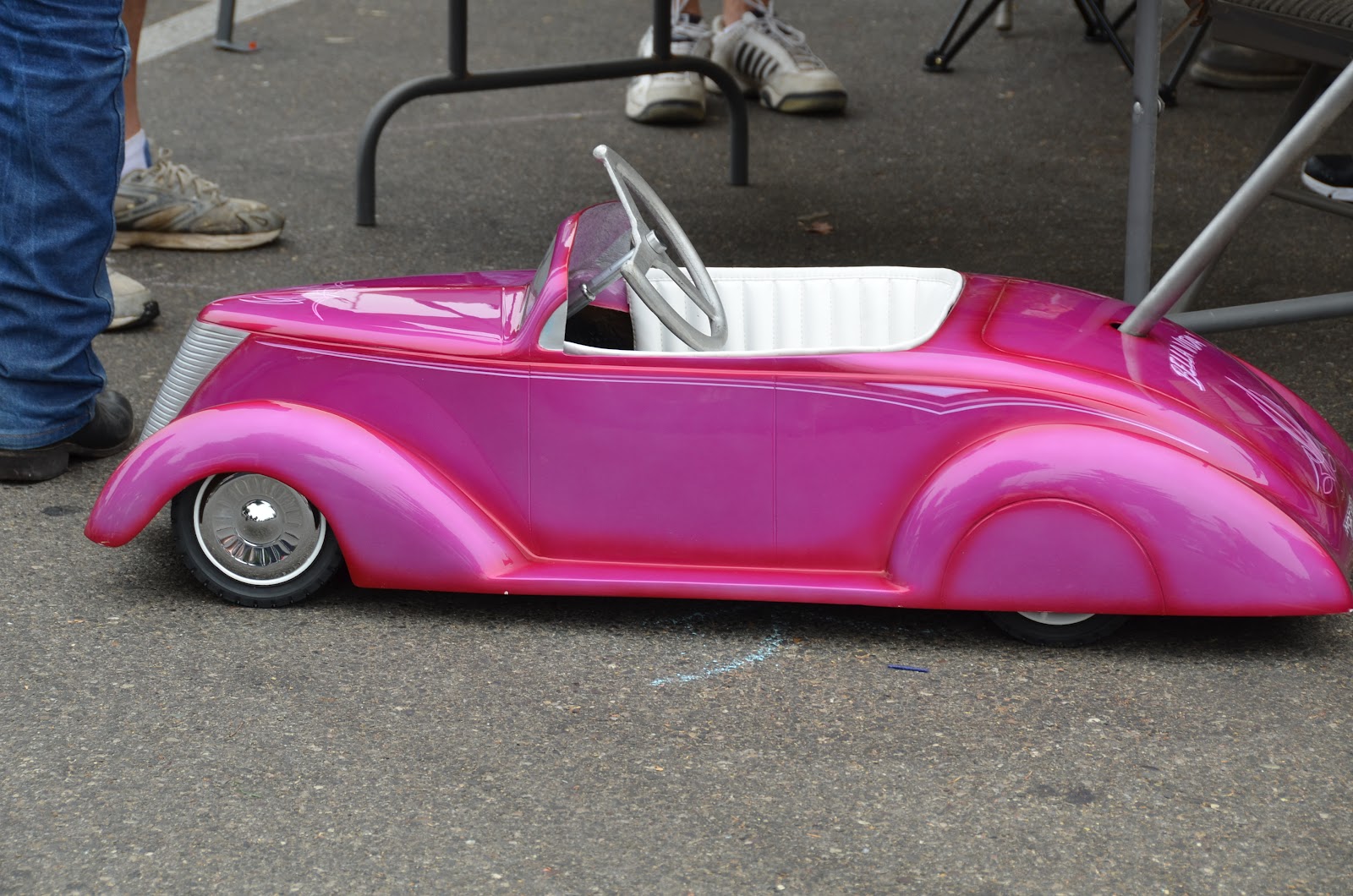 small town me Pink Saturday Pink Cars Again