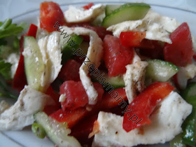 Sałatka z mozzarellą Sałatka z mozzarellą