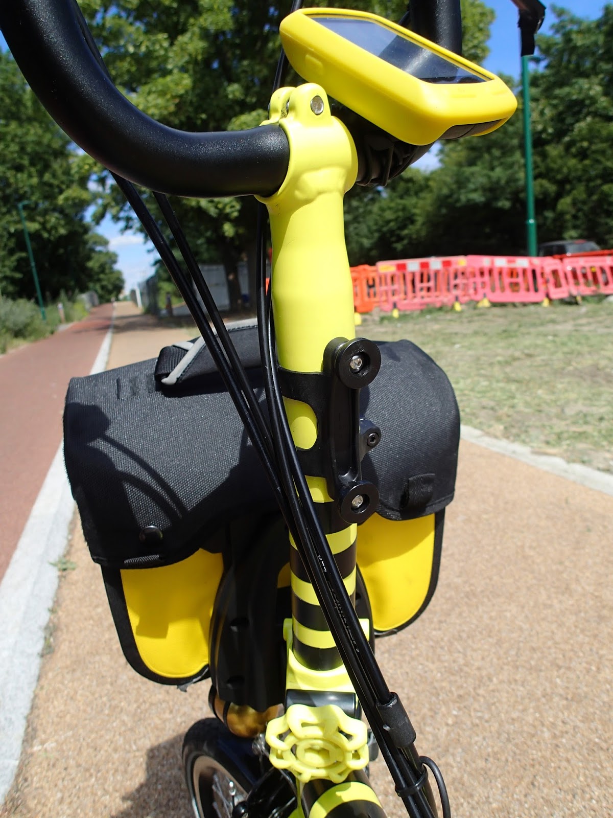 water bottle holder for brompton