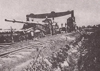 Fuente: https://en.wikipedia.org/wiki/Paris_Gun Montaje de uno de los cañones