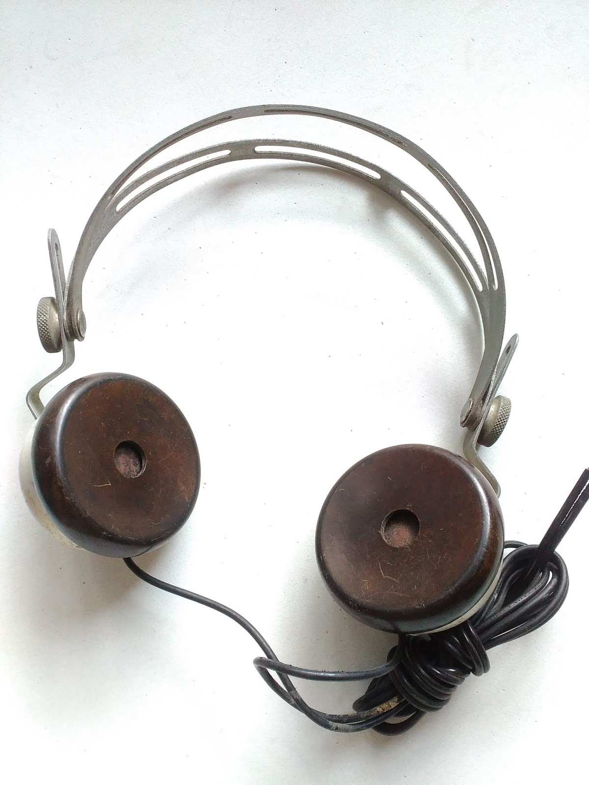 Djejak Masa Vintage Headphones Ericson 2000 ohm, Beeston Notts, 1920.