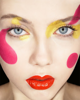 polka dot makeup, graphic makeup