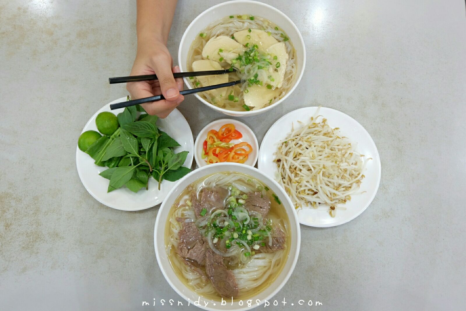 menu makanan di pho 2000 vietnam