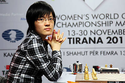 La jeune joueuse Hou Yifan, ex-championne du monde d'échecs, a battu Yu Yangyi de très belle manière dans une partie d'attaque modèle
