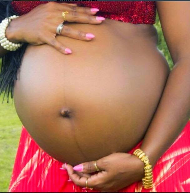 hotos: Aunty Ezekiel Shows off her Baby Bump.