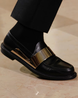 SugarRockCatwalk.com: Fall 2012 Trends: Metal Plated Shoes