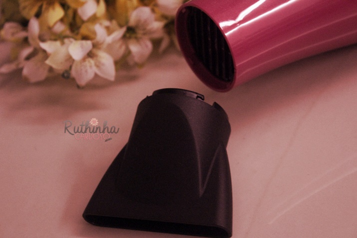 GA.MA Italy Lança Secador Barbie secador cabelos barbie GA>MA italy loja concept boneca rosa tourmaline technology óin potência glamour
