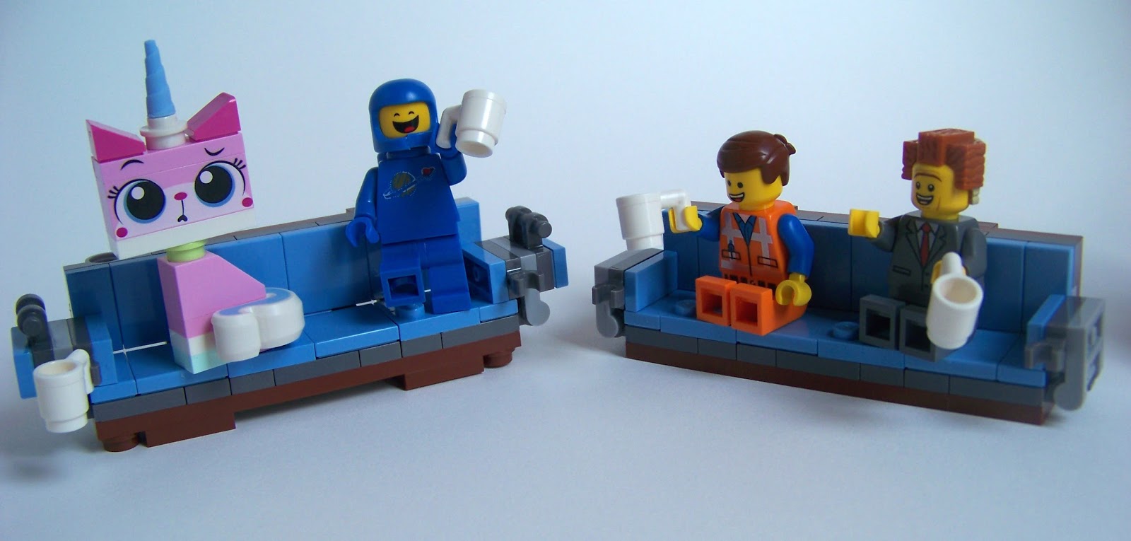 Cavort LEGO Movie DoubleDecker Couch 70818