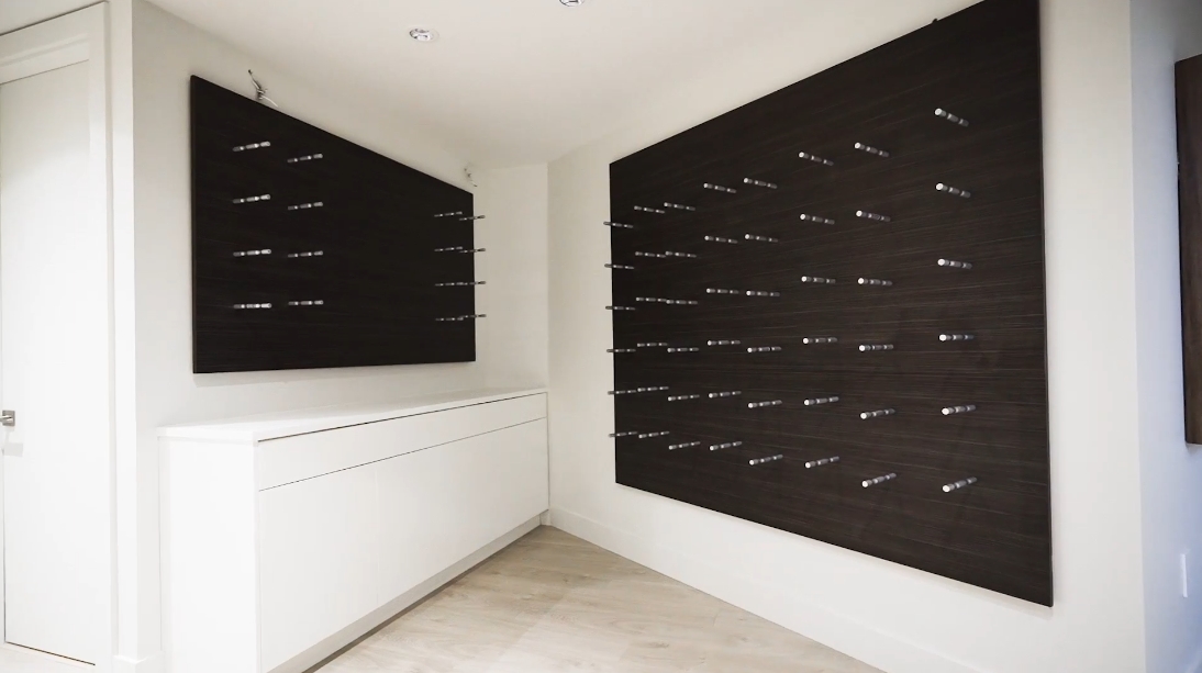 39 Interior Design Photos vs. 2710 Crescentview Dr, North Vancouver Luxury Home Tour
