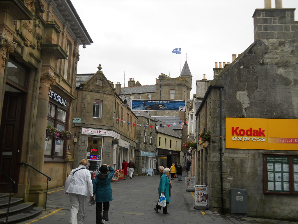Pitlochry Daily Weather The main street in Lerwick. Note the nordic
