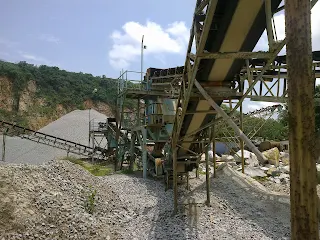 Vibrating Screen for sale, rock crushing machines, crusher parts, quarry crusher for sale