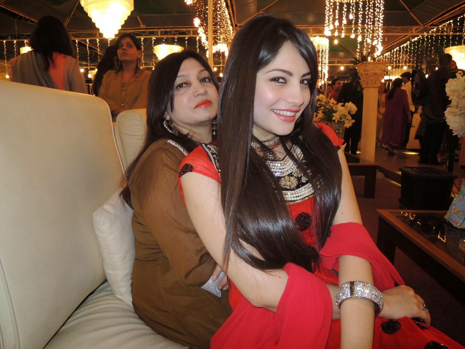 Neelam Muneer Xxx - Beautiful Bollywood and Hollywood Wallpapers: Pakistani Actress ...
