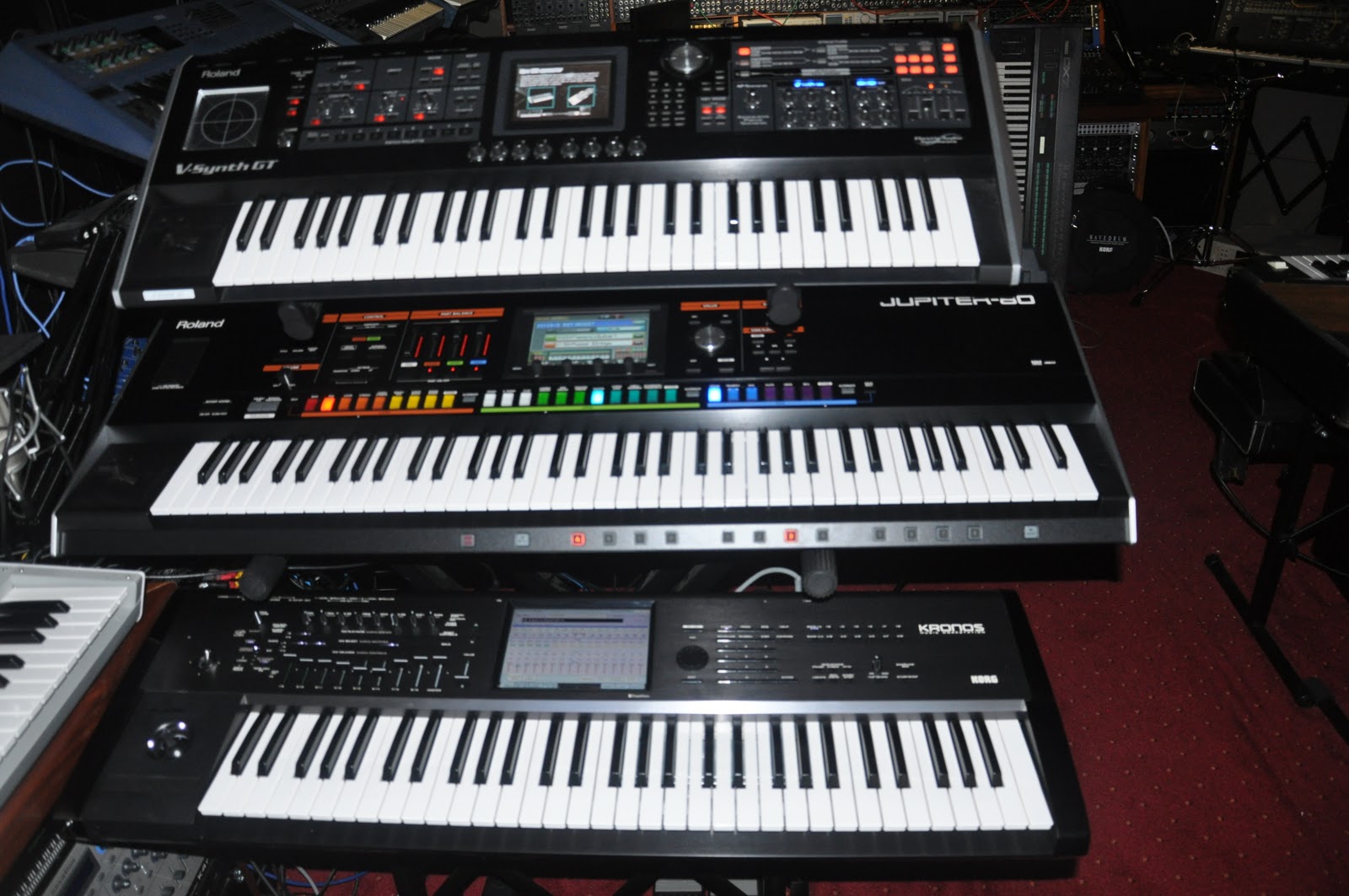 Synth.nl Blog Kronos and Roland Jupiter80 in the Studio