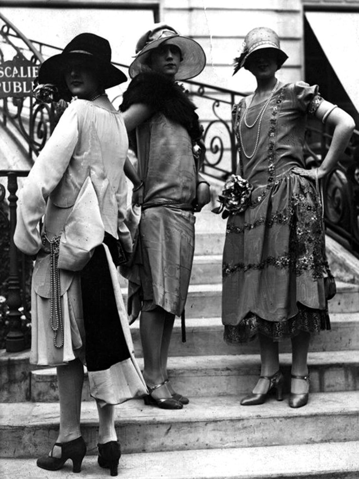 50 Fabulous Vintage Photos That Show Women’s Street Style From the